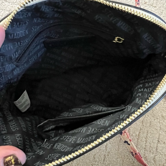 Floral Crossbody Bag - Picture 5 of 5